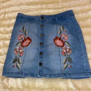 Super cute embroidered button up skirt from GUESS!